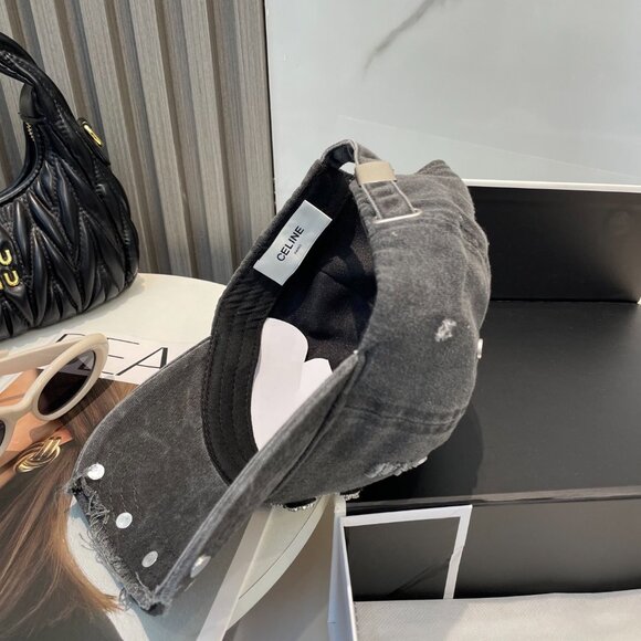 Celine\'s new classic fashion baseball cap main image 5